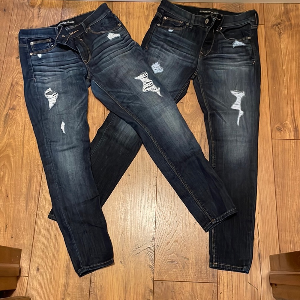 2 pairs of Express jeans